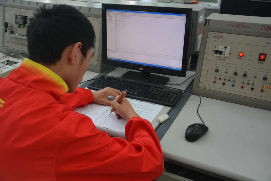 1527496316657061193.png blob.png