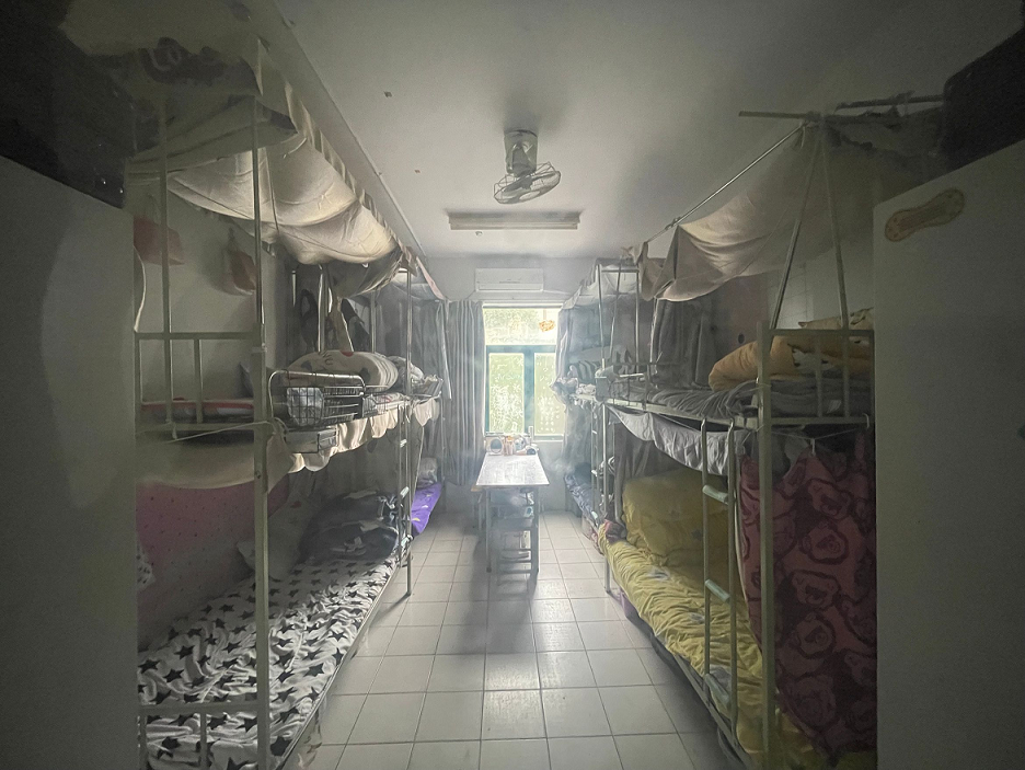 交通工程学院检查宿舍卫生整顿成果