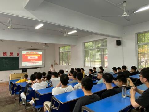 机械工程学院开展“两会精神”宣讲活动