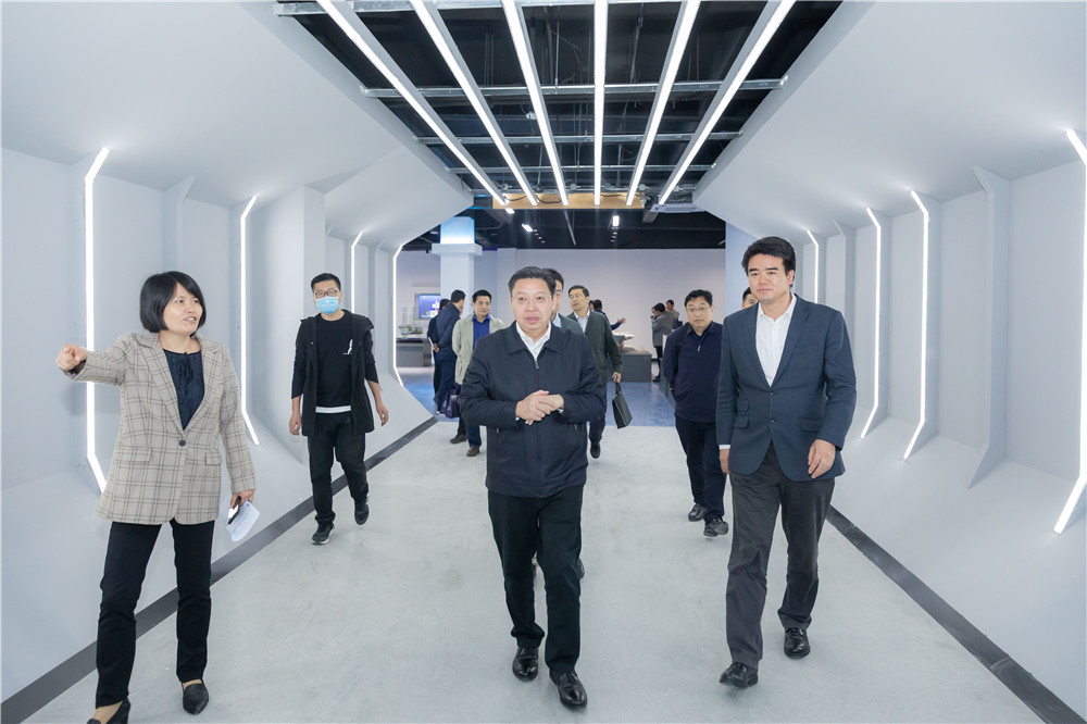 1603070379843046392.jpg 1Y2A0278.jpg