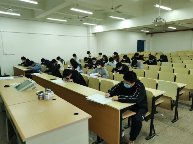 基础教学部举办学校首届高职学生语文学习与应用能力竞赛