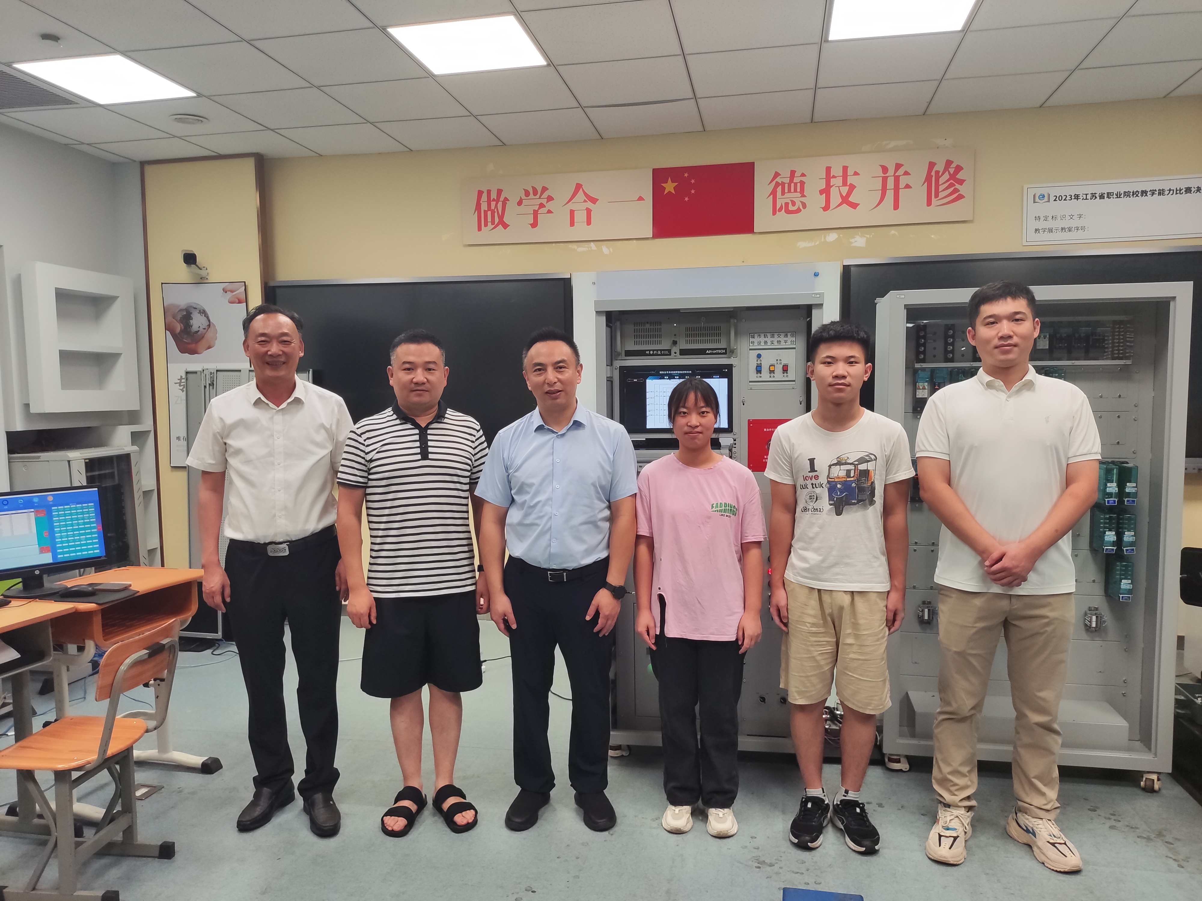 赛前鼓士气 慰问暖人心