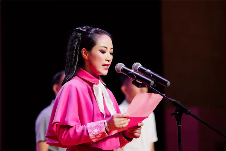 学校举行高雅艺术进校园暨2018校园文化艺术节启动仪式
