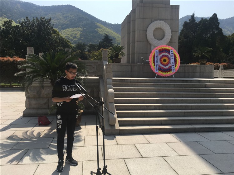 机械工程学院17级新生烈士陵园扫墓