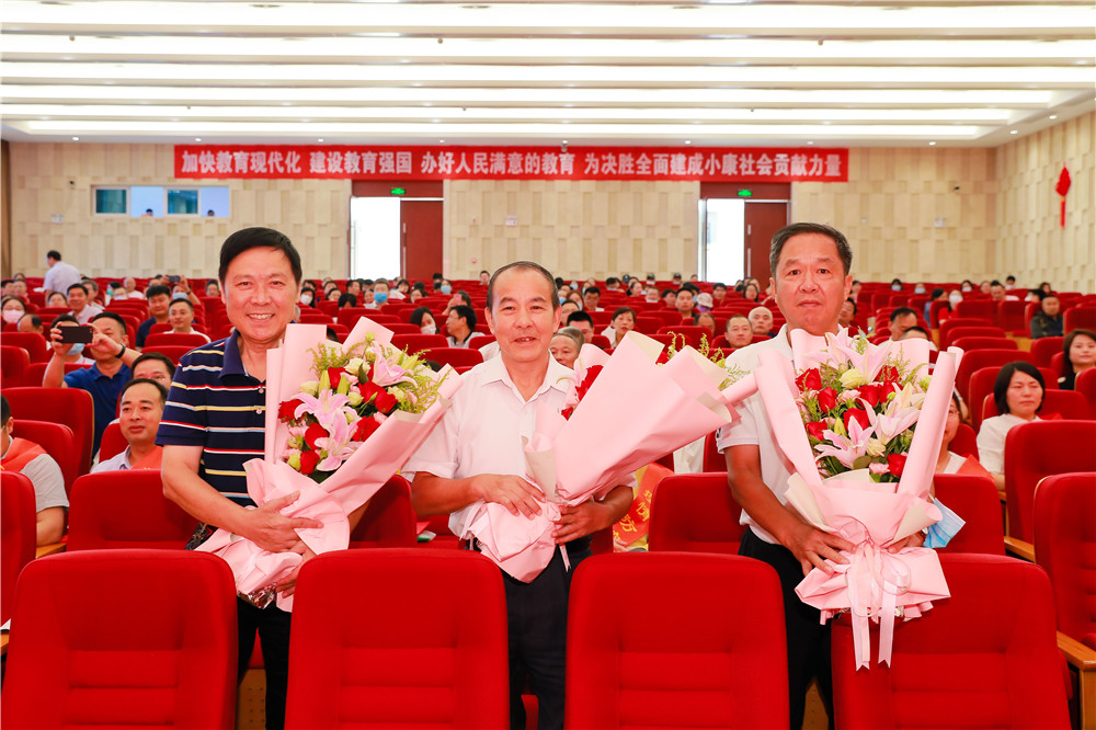 1599469334646045975.jpg DLWY4124.jpg