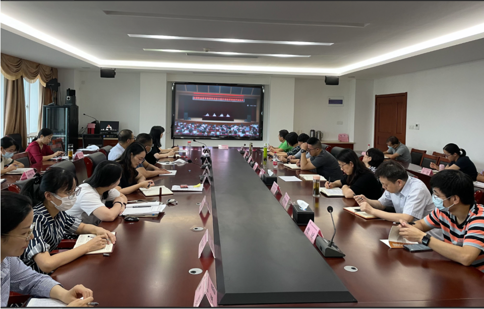 参加高级研修班线上学习，提升职业教育教师素质能力